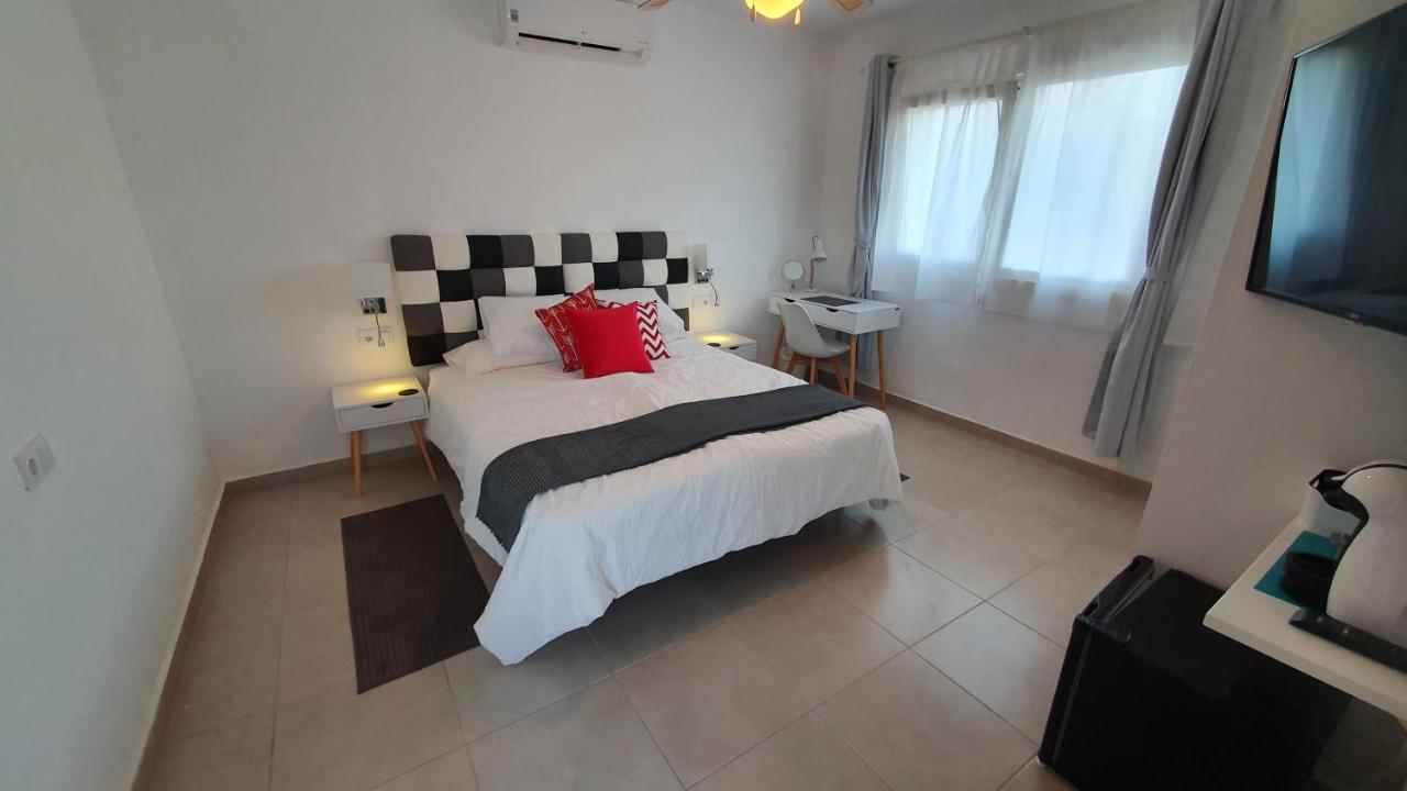 Casa Rainbow - Boutique Bed & Breakfast (Adults Only) Vista de los Angeles-Rumina Exterior foto